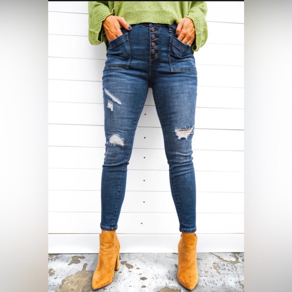 Cargo Patch pocket high rise skinny jeans by Judy Blue - Picture 2 of 10